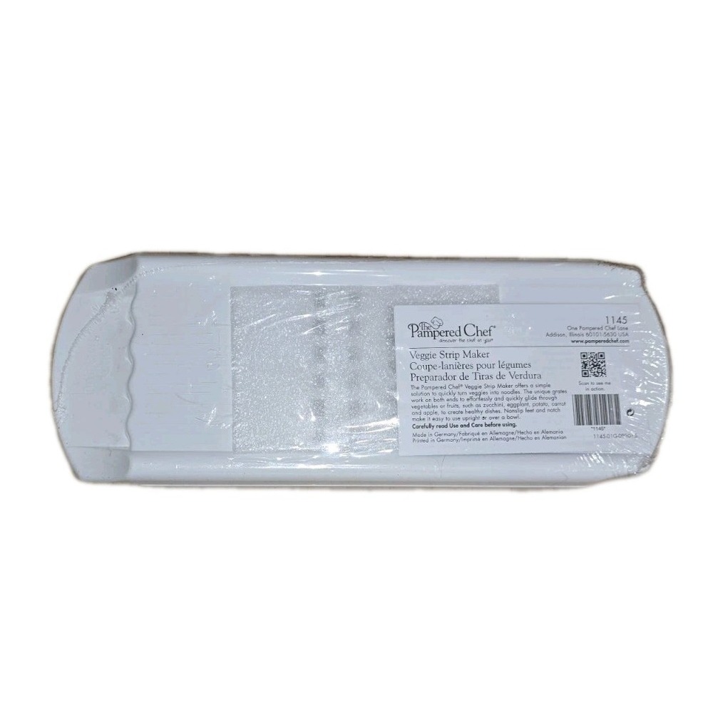 NIB‎ White Pampered Chef 1145 Veggie Strip Maker Kitchen Vegetable Peeler Slicer